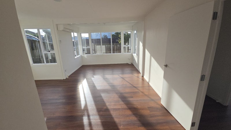 Semi separate lounge with large windows
